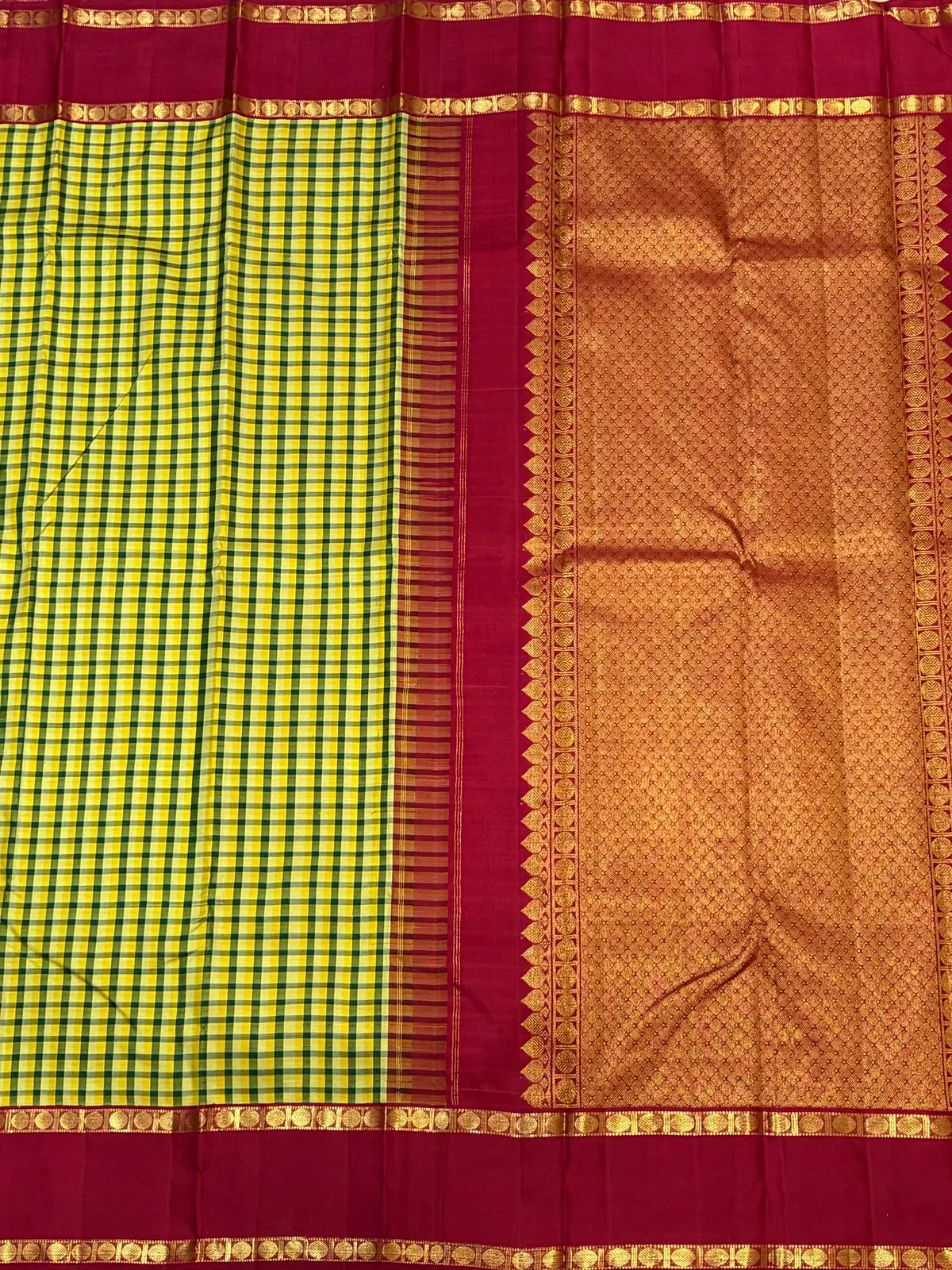 Lemon Yellow and Green Mini Kattam Korvai Contrast Kanchipuram Silk Saree